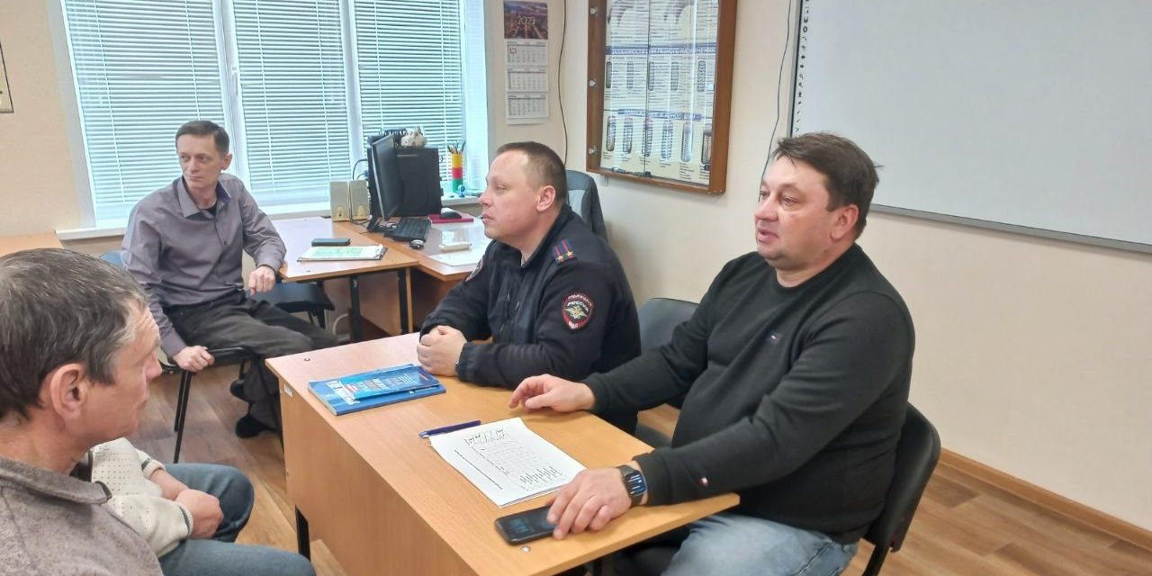 Профилактические мероприятия с мастерами производственного обучения секции «Юный автомобилист»