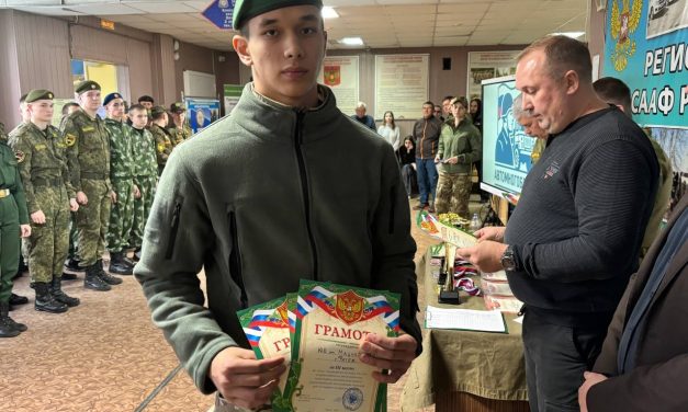 Памяти героев будем достойны