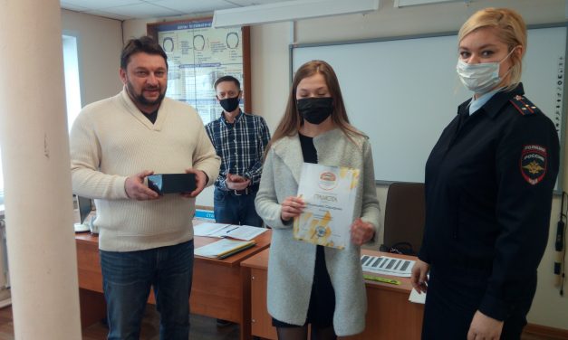 В секции «Юный автомобилист» прошла встреча учащихся с инспектором по пропаганде