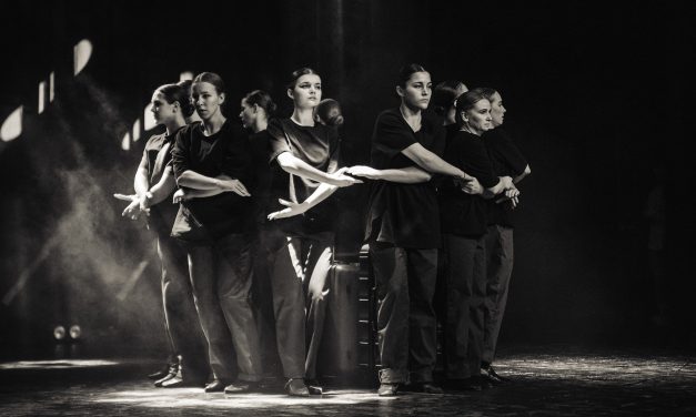 Во Дворце молодежи прошел показ музыкального спектакля «Сердце Курска»