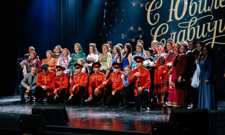 Громкие аплодисменты и душевные песни