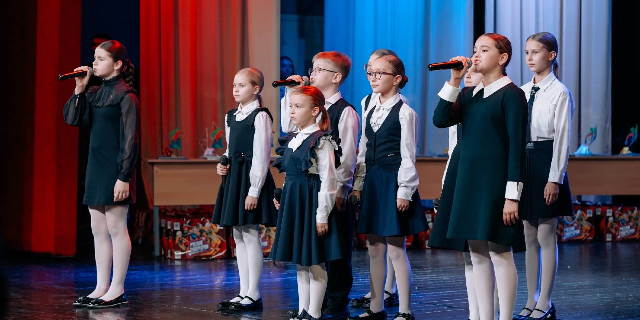 Торжественная церемония награждения победителей и призеров спартакиады по итогам учебного года «Сборная школы»