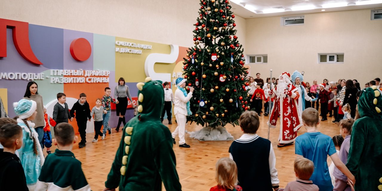 Состоялся показ новогодней сказки для детей сотрудников «Деловой России»