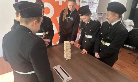 Ребята вновь решили попытать удачу и дать отпор гравитации!