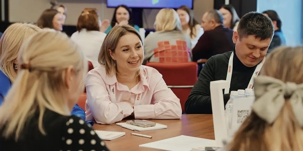 Курс на развитие молодёжной политики: в «Сенеже» стартовал масштабный всероссийский семинар!